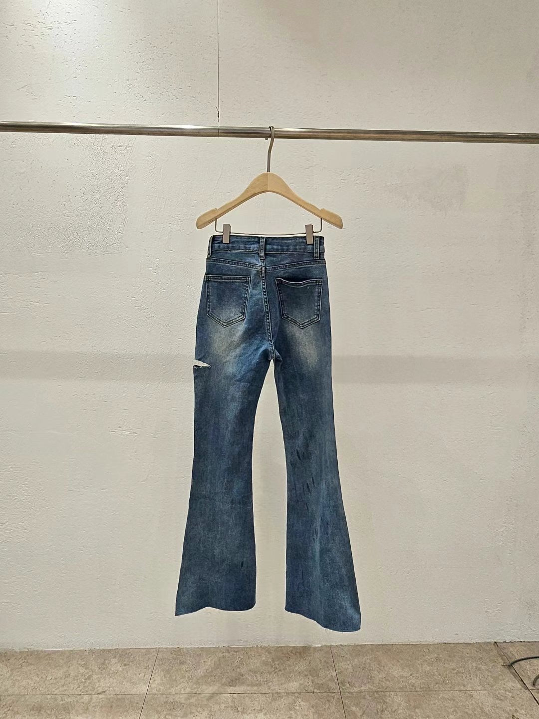 【完美破洞喇叭褲🩵】 Double-Cut Washed Flare Jeans