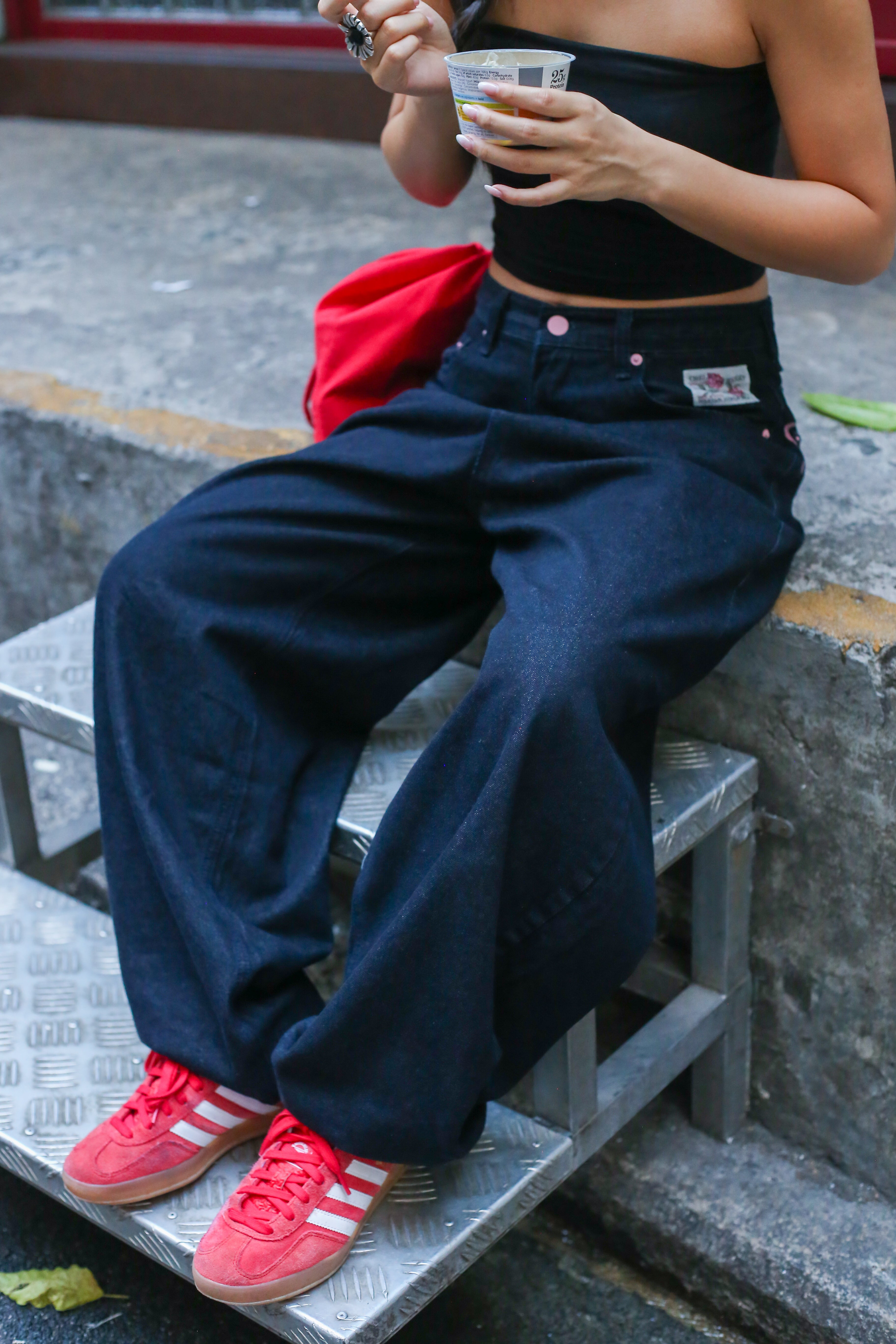 【大熱刺繡彎刀牛仔褲】Hakuna Matata Barrel Jeans