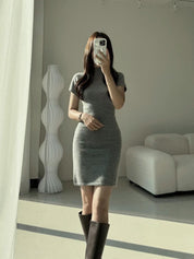 【42%羊毛｜無縫線設計】42% Wool Seamless Solid Knit Dress