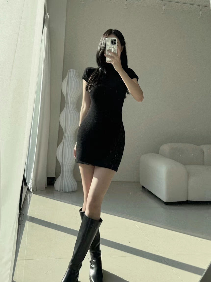 【42%羊毛｜無縫線設計】42% Wool Seamless Solid Knit Dress