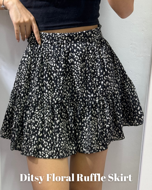 【自帶打底褲🤩】Ditsy Floral Ruffle Skirt