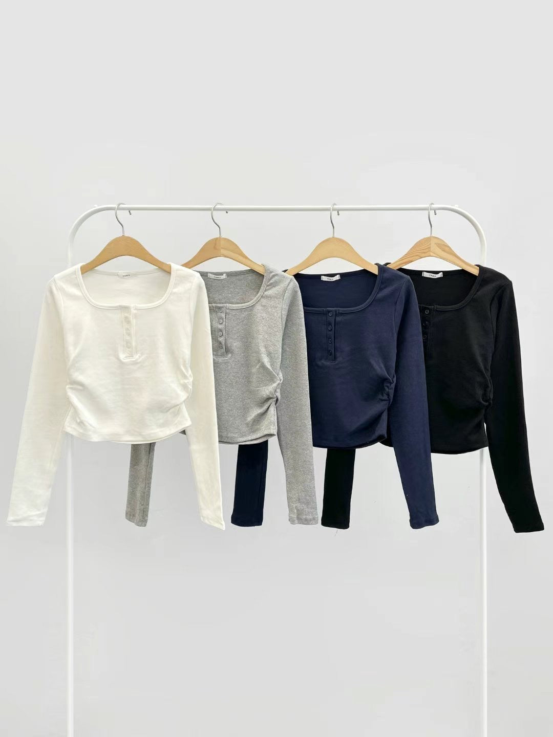 【🇰🇷韓國連線｜$99系列】歐美基礎款鈕扣上袖Top