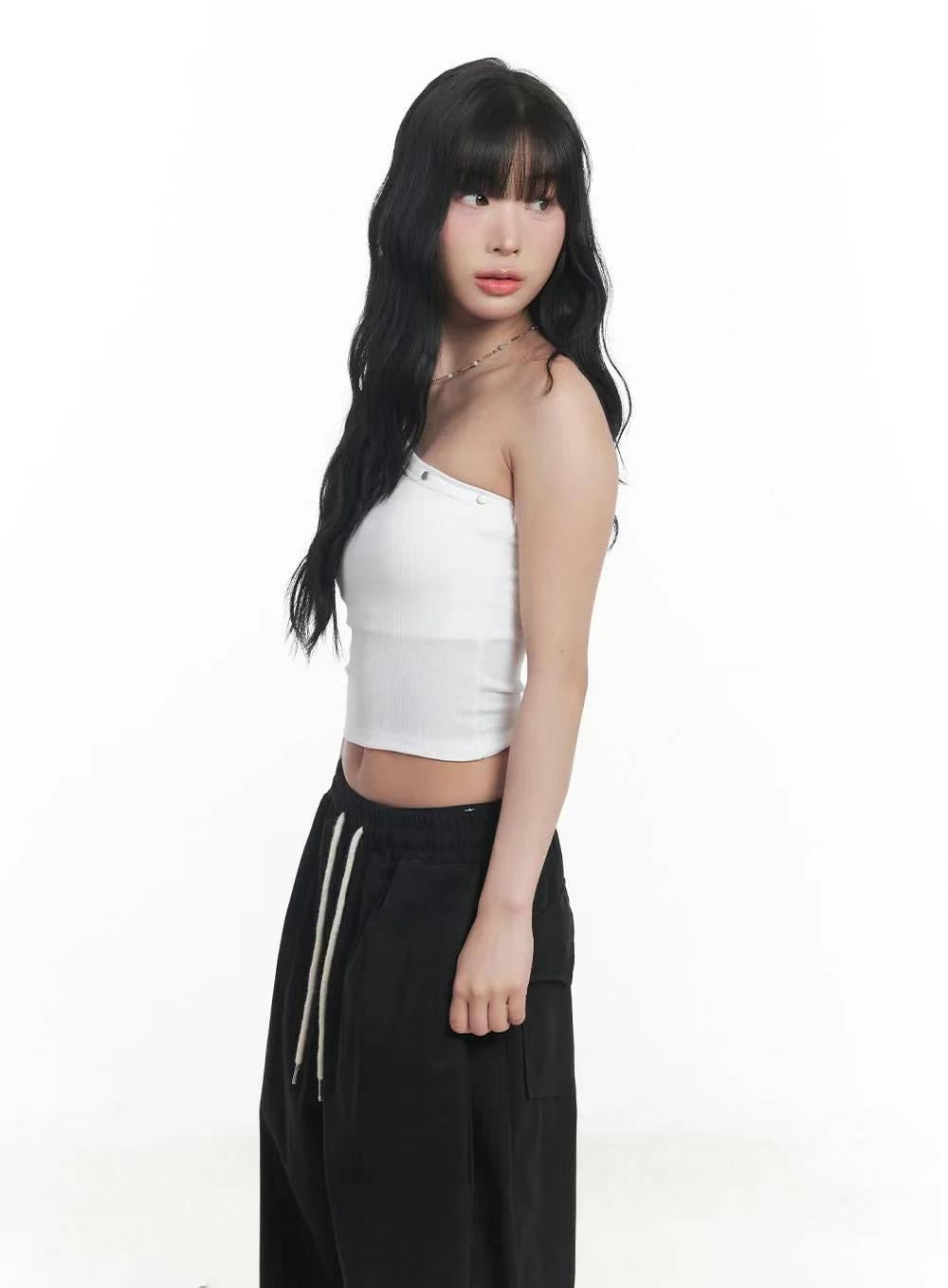 【單肩Crop Top!!】Single Shoulder Rivet Crop Top