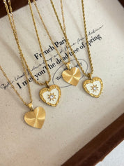鈦鋼材質！Heart Charms Necklace
