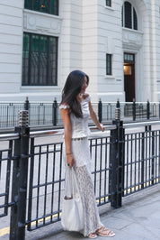 【Ballet Core必備! Lace質感Max】Basic Solid Button Front  Lace Off Shoulder Top