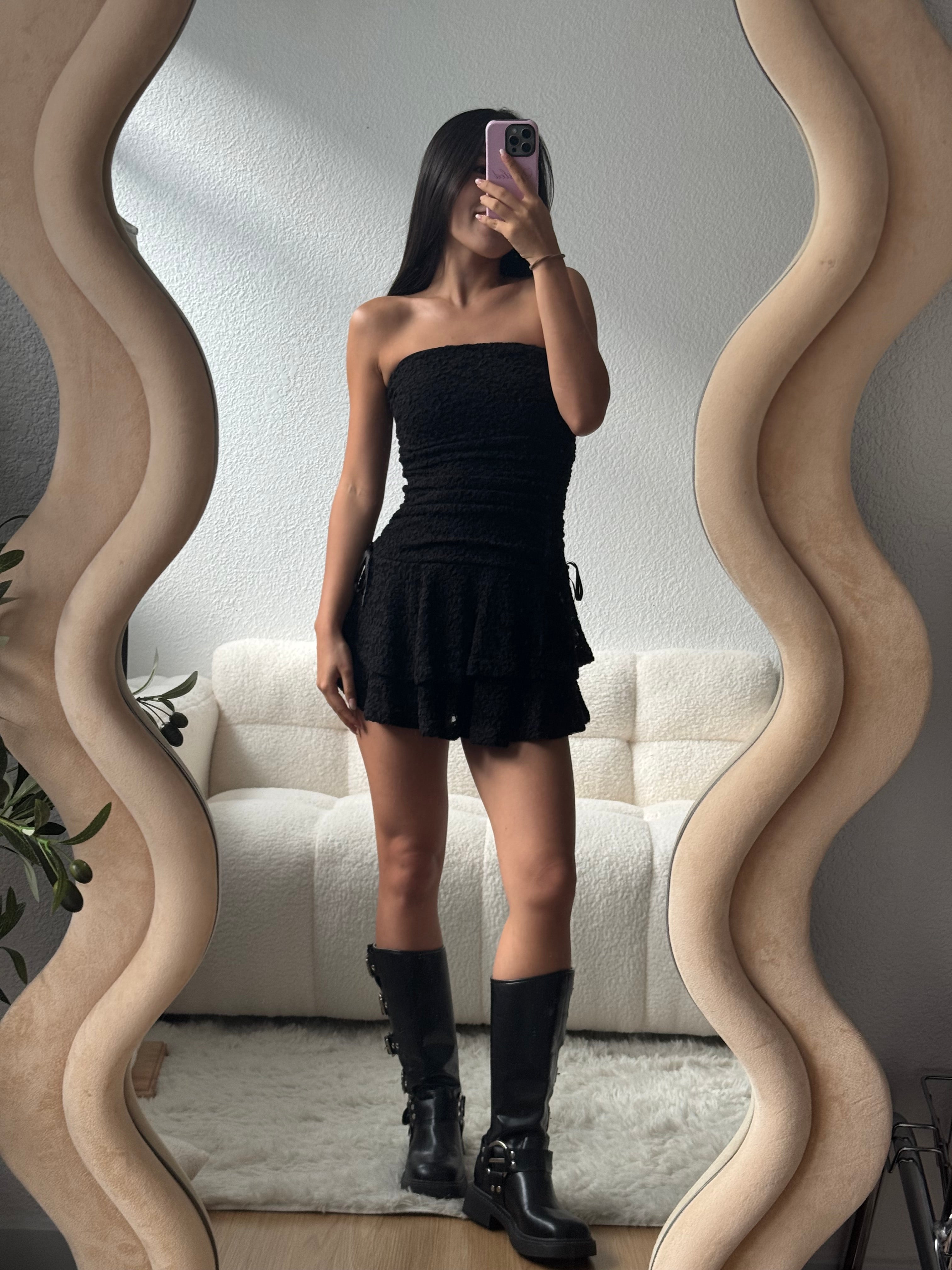 【歐美風平口繡花短裙】Solid Lace Tube Top Dress