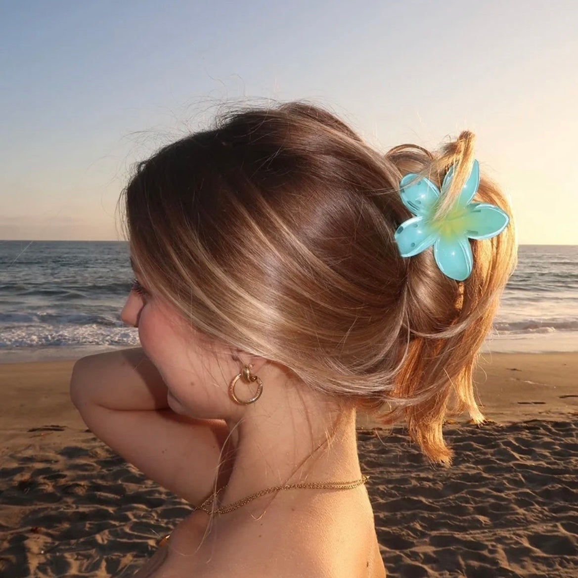 Hawaii Flower Hair Claw Clips