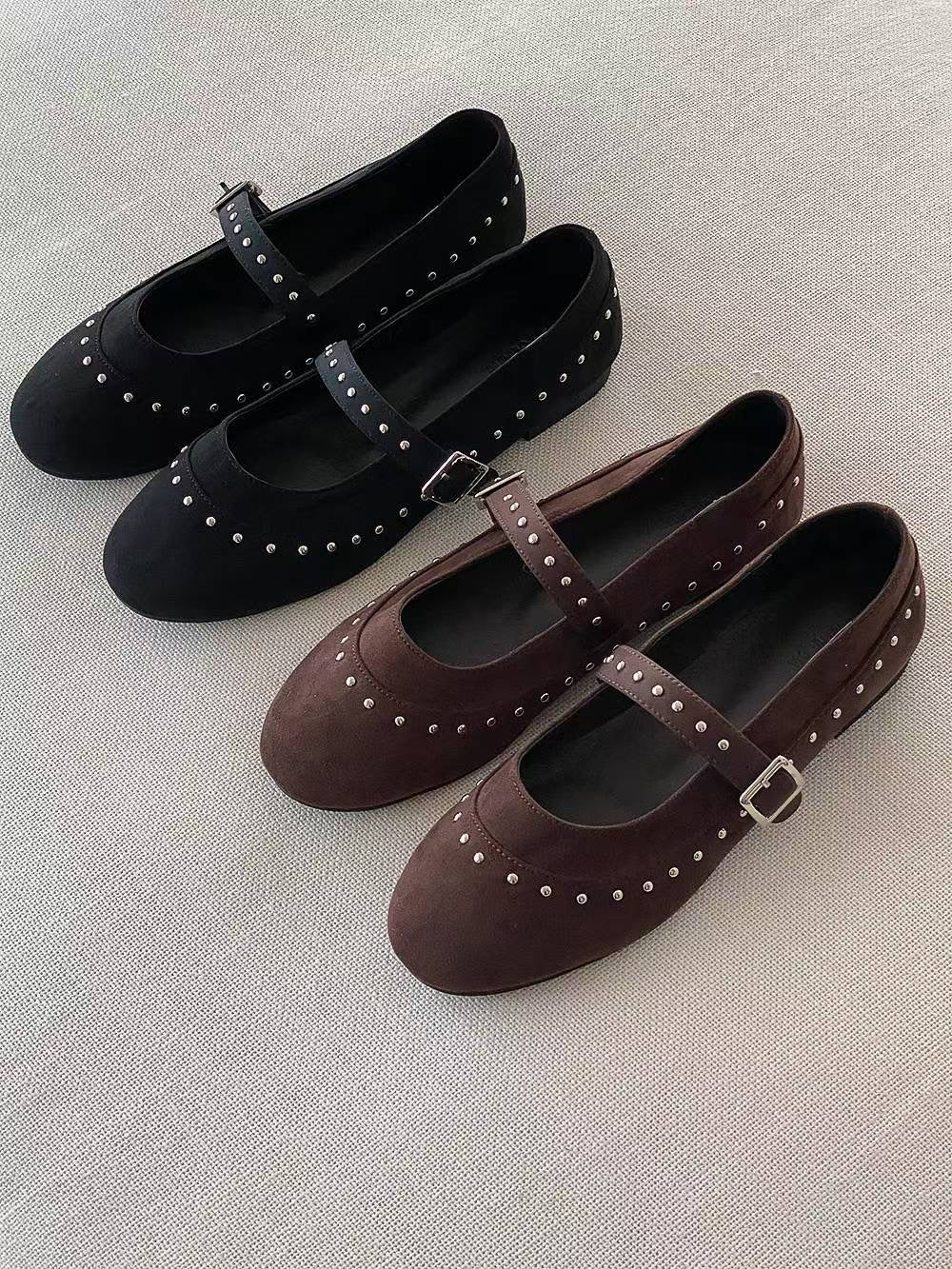 【百搭易襯款！】Suede Studs Ballet Flats