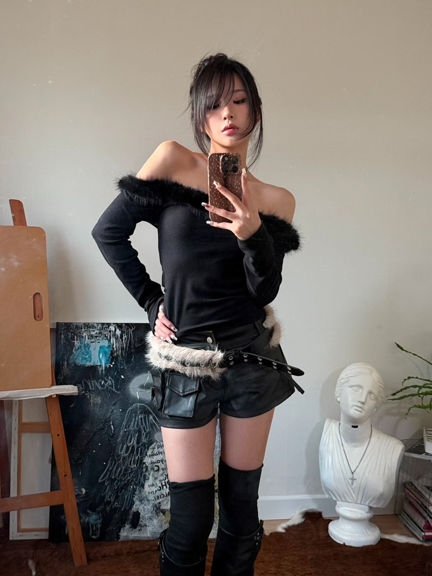 【千禧辣妹style🩶】Fluffy Melo Off Shoulder Top