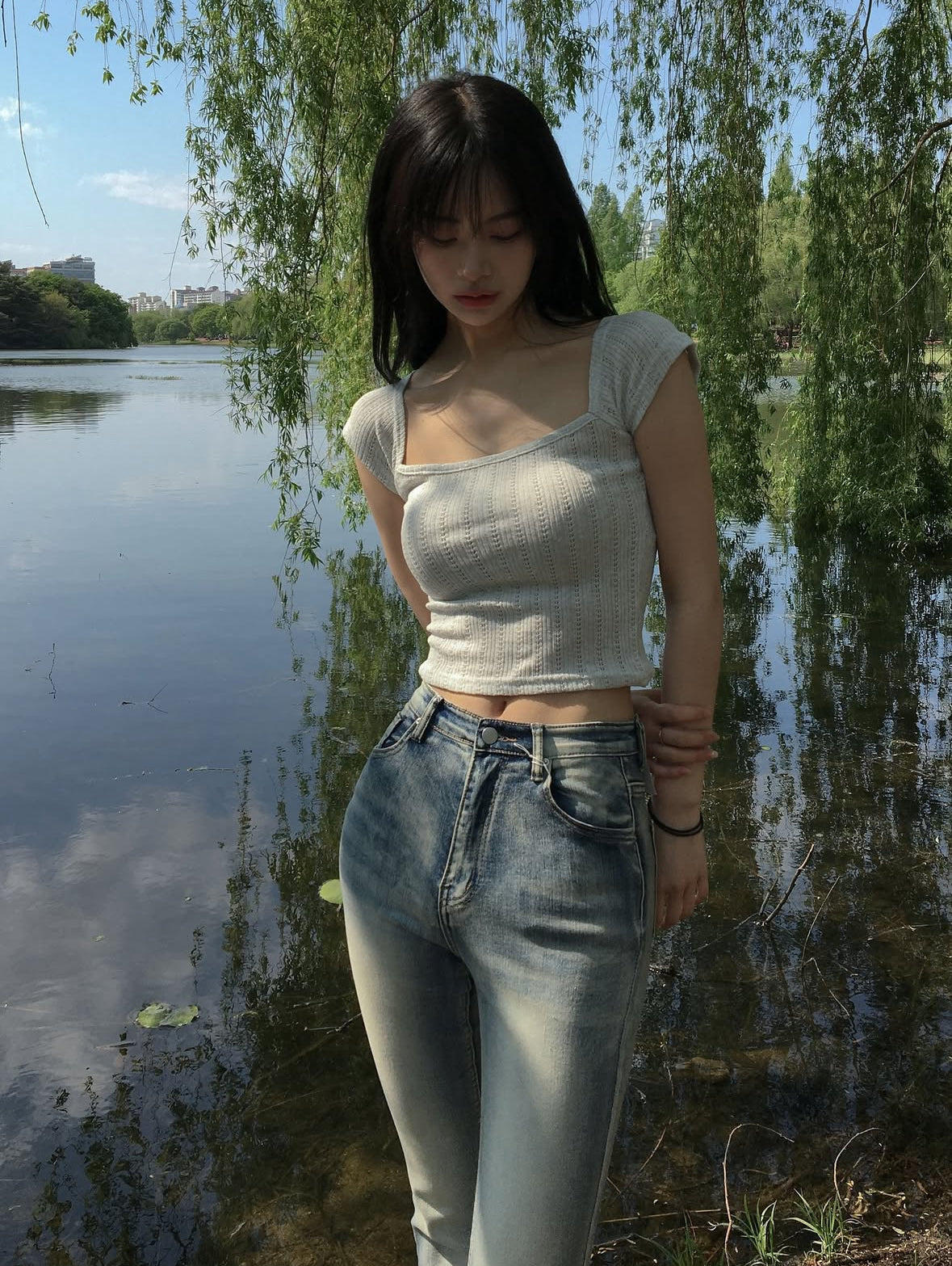 【方領氣質upupup!!!】Squared Neck Baby Crop Top