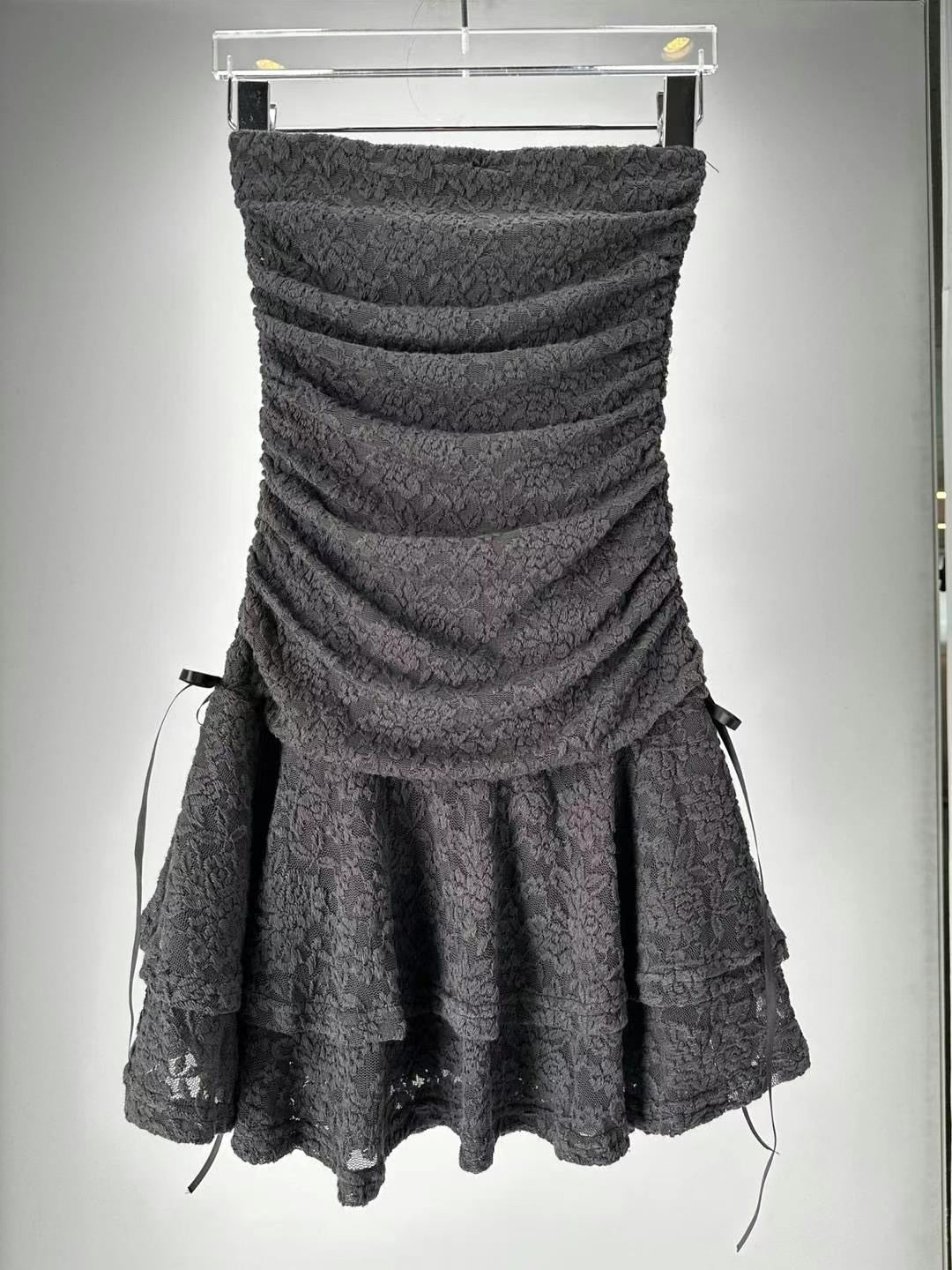 【歐美風平口繡花短裙】Solid Lace Tube Top Dress