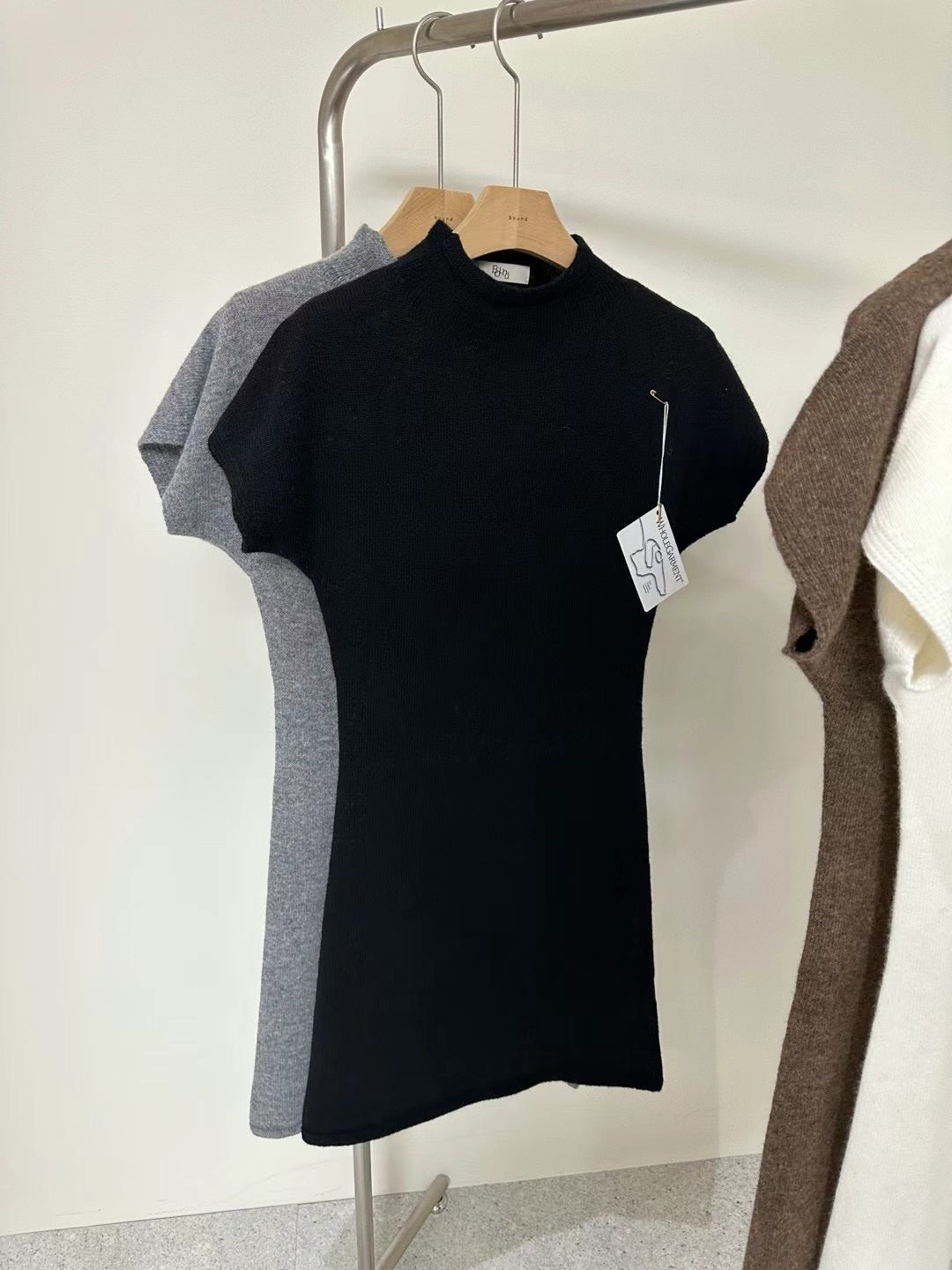 【42%羊毛｜無縫線設計】42% Wool Seamless Solid Knit Dress