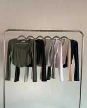 【$99系列】Basic Solid Round Neck Crop Top