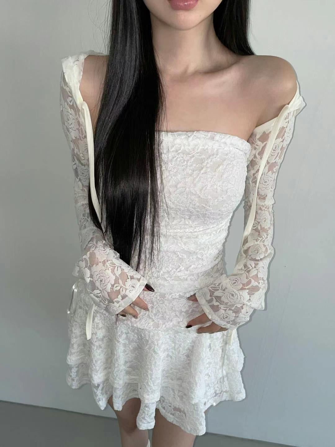 【歐美風平口繡花短裙】Solid Lace Tube Top Dress