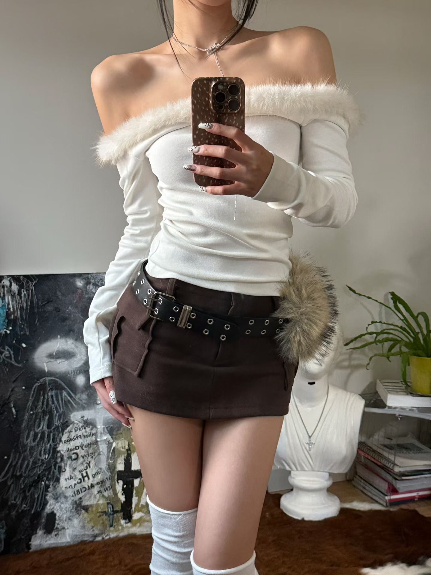 【千禧辣妹style🩶】Fluffy Melo Off Shoulder Top