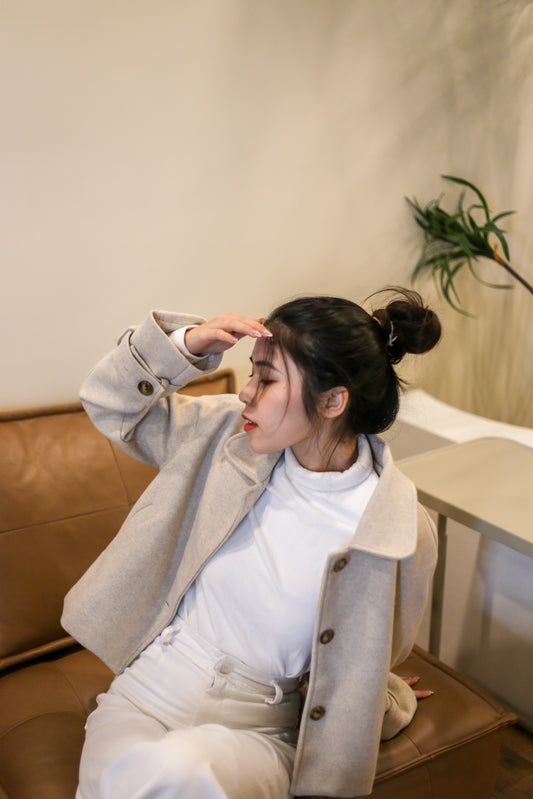 【可愛vibes滿滿🐻】 Round Neck Button Front Woollen Jacket