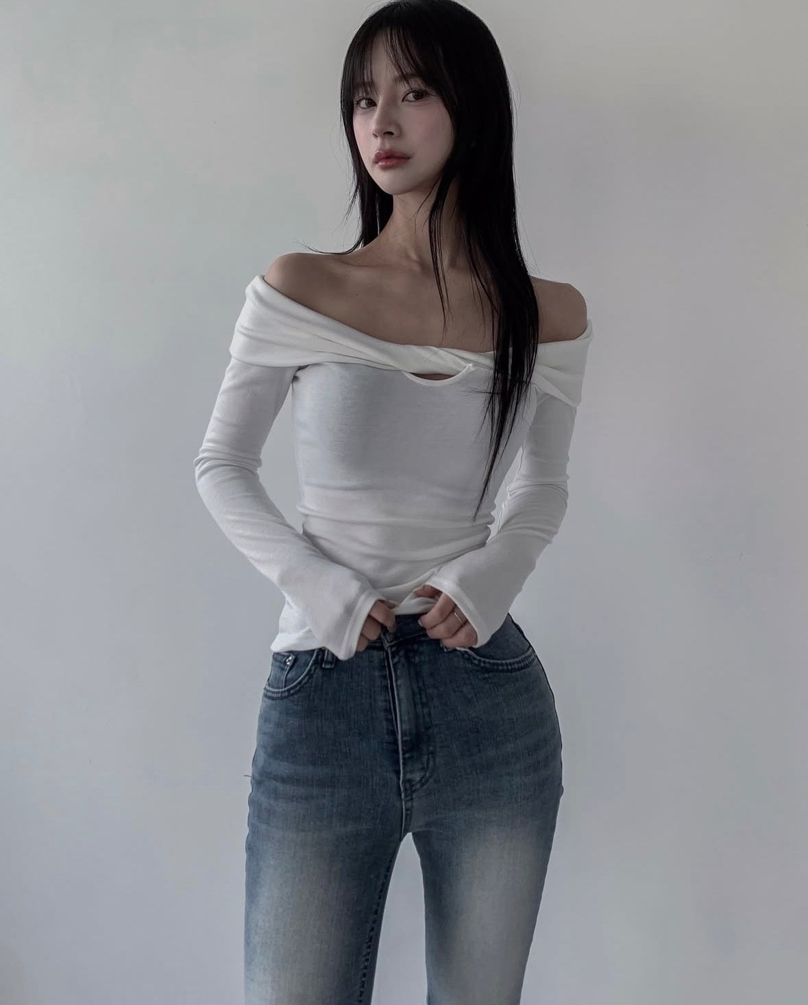 【歐美風一字領Top】 Leaf Twisted Long Sleeve Off Shoulder Top