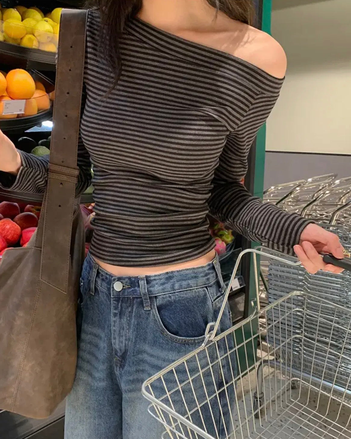 【衣櫃必備系列✨】Basic Striped Single Shoulder Top