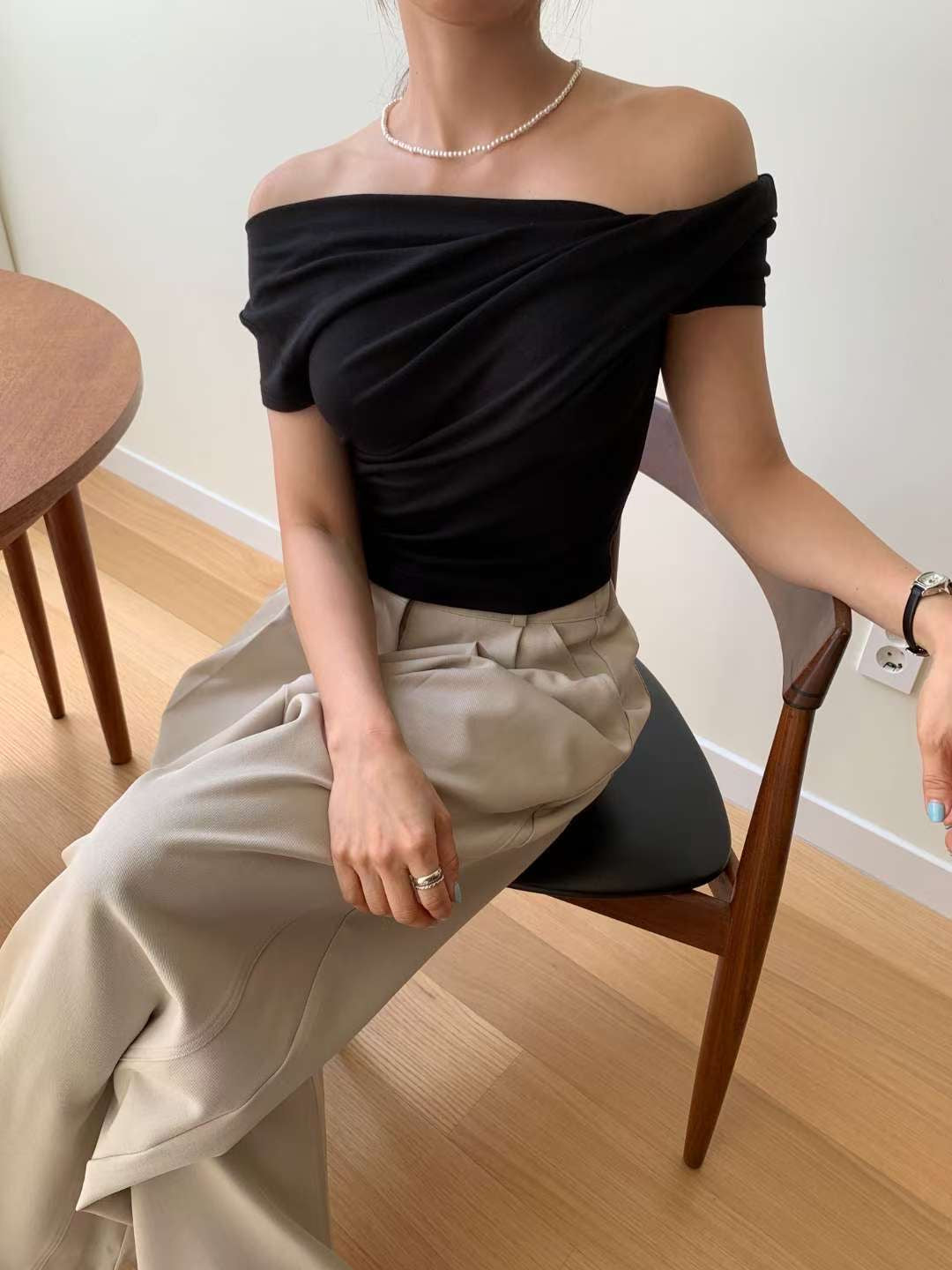 【Office必入款～】Basic Solid Single Shoulder Top