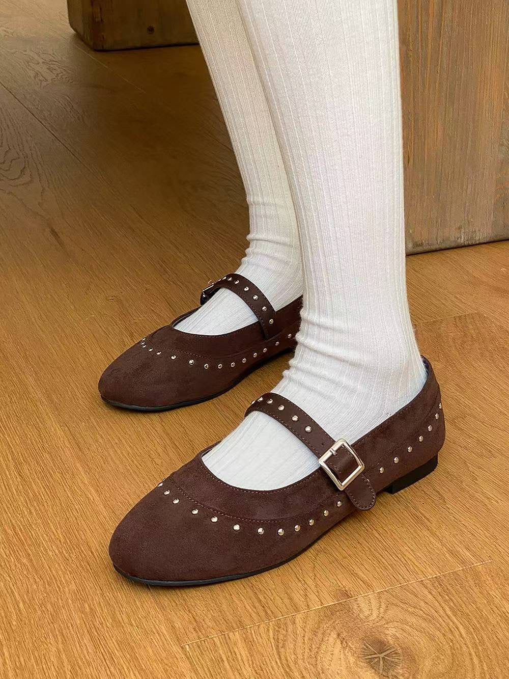 【百搭易襯款！】Suede Studs Ballet Flats