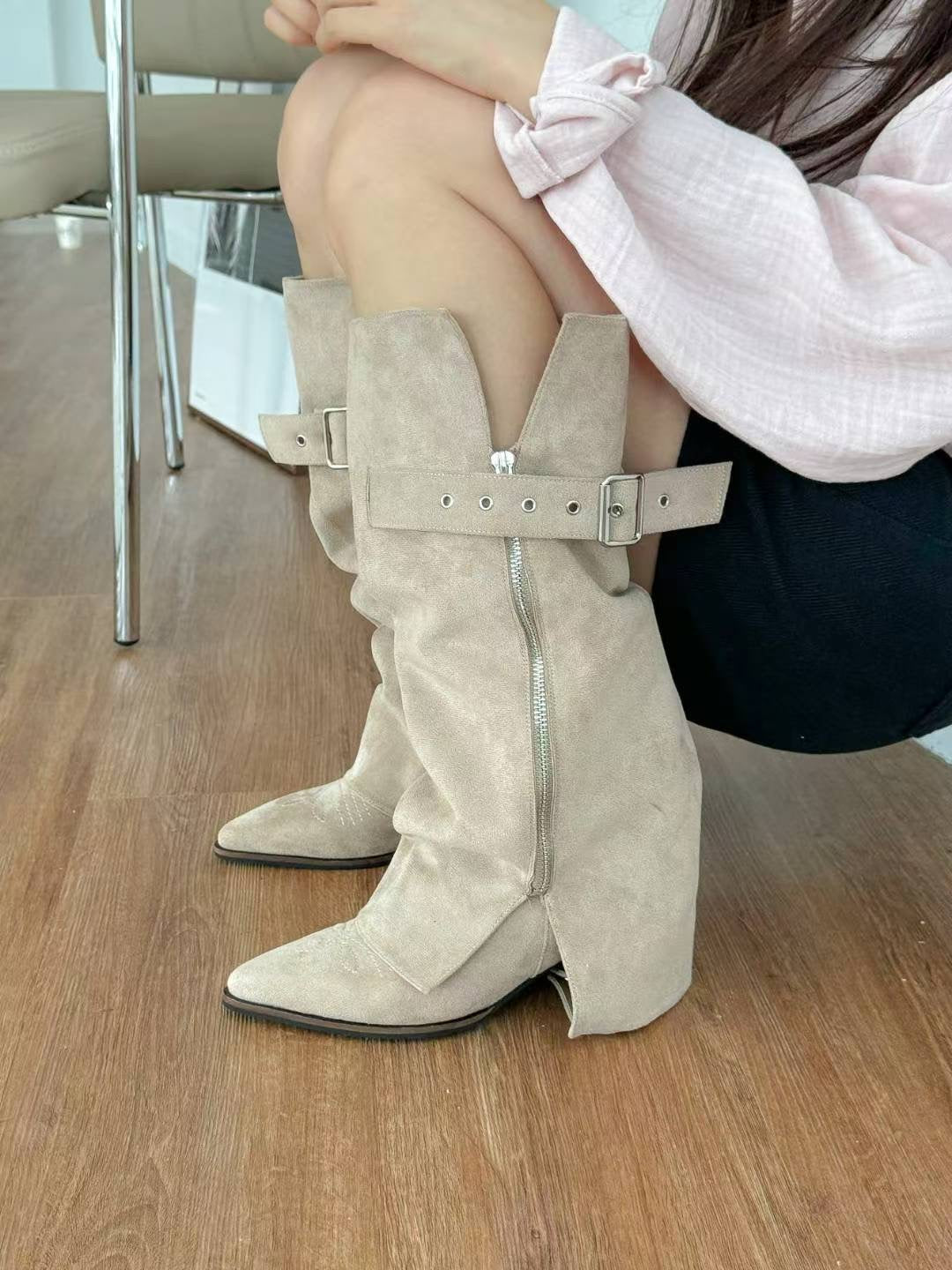 【鞋套可拆除！】 2 Way 4cm Belt Boots