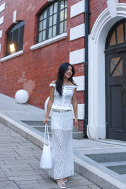 【Ballet Core必備! Lace質感Max】Basic Solid Button Front  Lace Off Shoulder Top