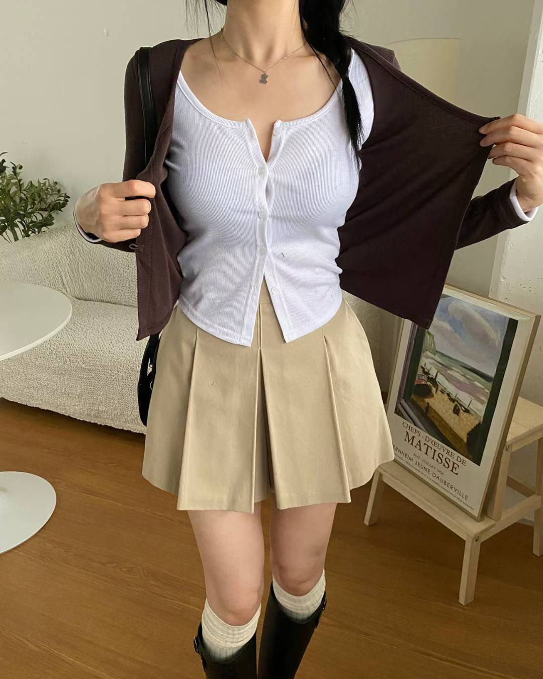【假兩件長袖Crop Top】 Layered Roble Button Long Sleeve Crop Top