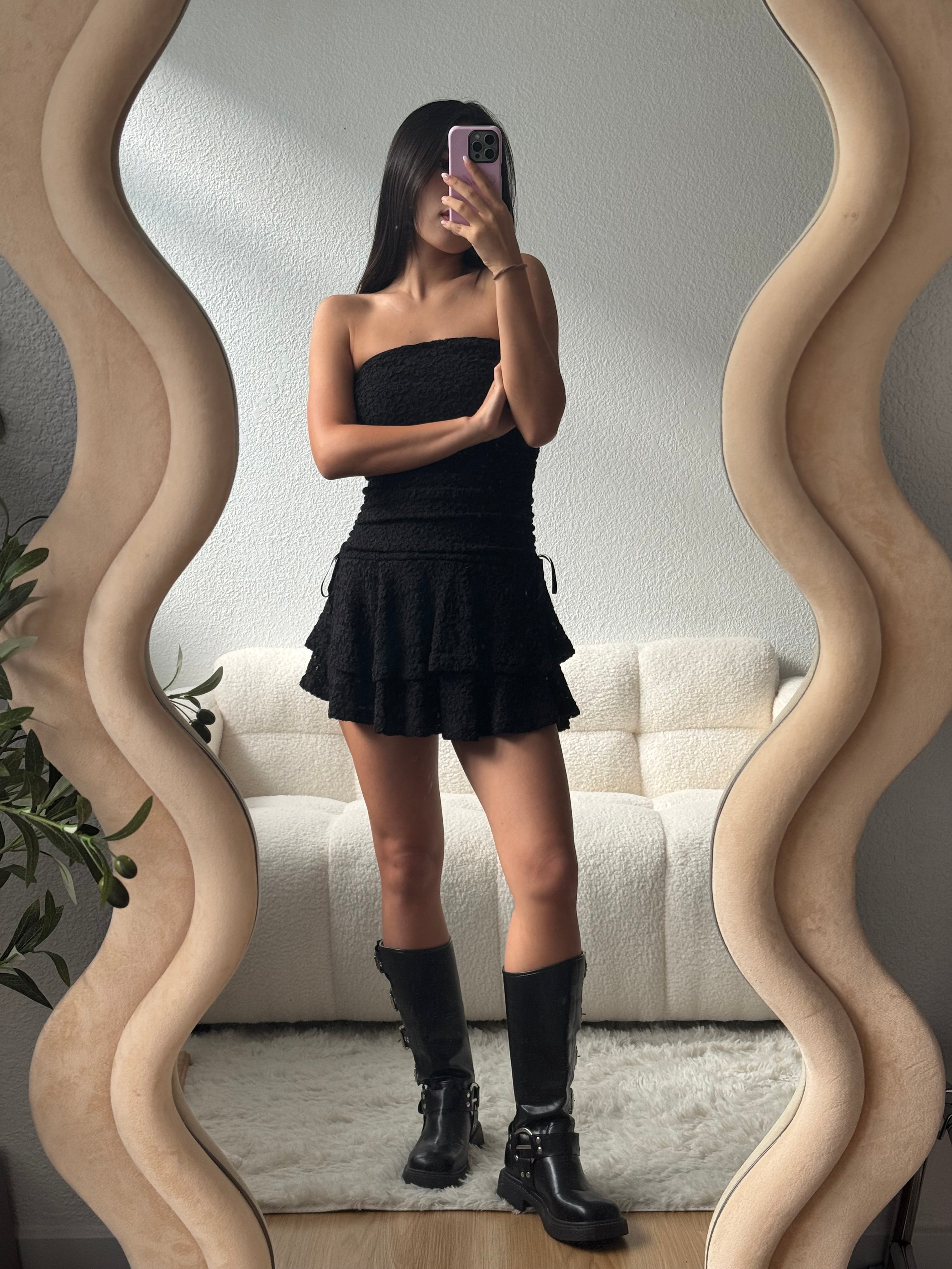 【歐美風平口繡花短裙】Solid Lace Tube Top Dress