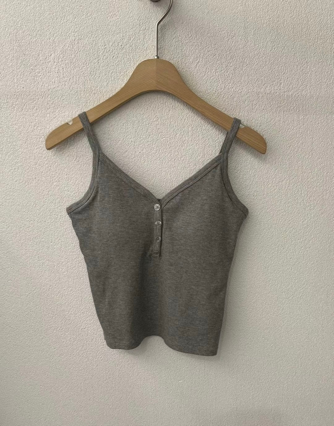 【✔️PAD｜鈕扣設計】V Neck Button Front Cami Padded Bra top