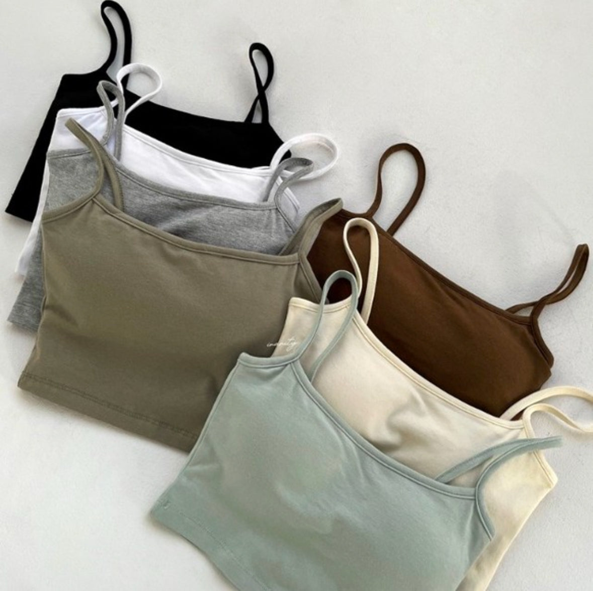 【衣櫃必備系列】Basic Solid Cami Bra Top