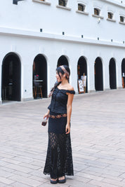 【Ballet Core必備! Lace質感Max】Basic Solid Button Front  Lace Off Shoulder Top