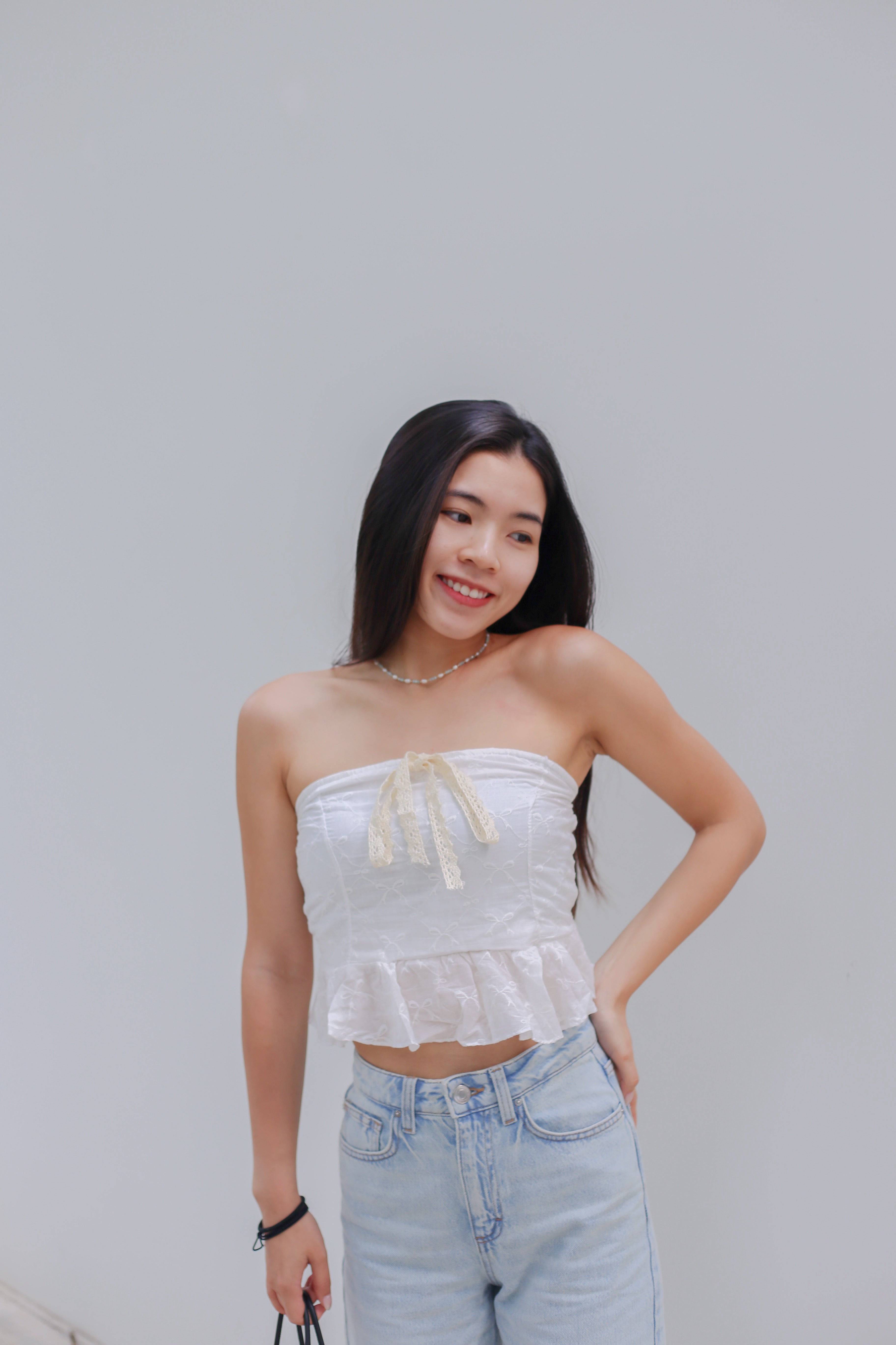 #T228 Ruffle Ribbon Tube Top