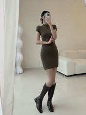 【42%羊毛｜無縫線設計】42% Wool Seamless Solid Knit Dress