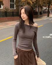 【衣櫃必備系列✨】Basic Striped Single Shoulder Top