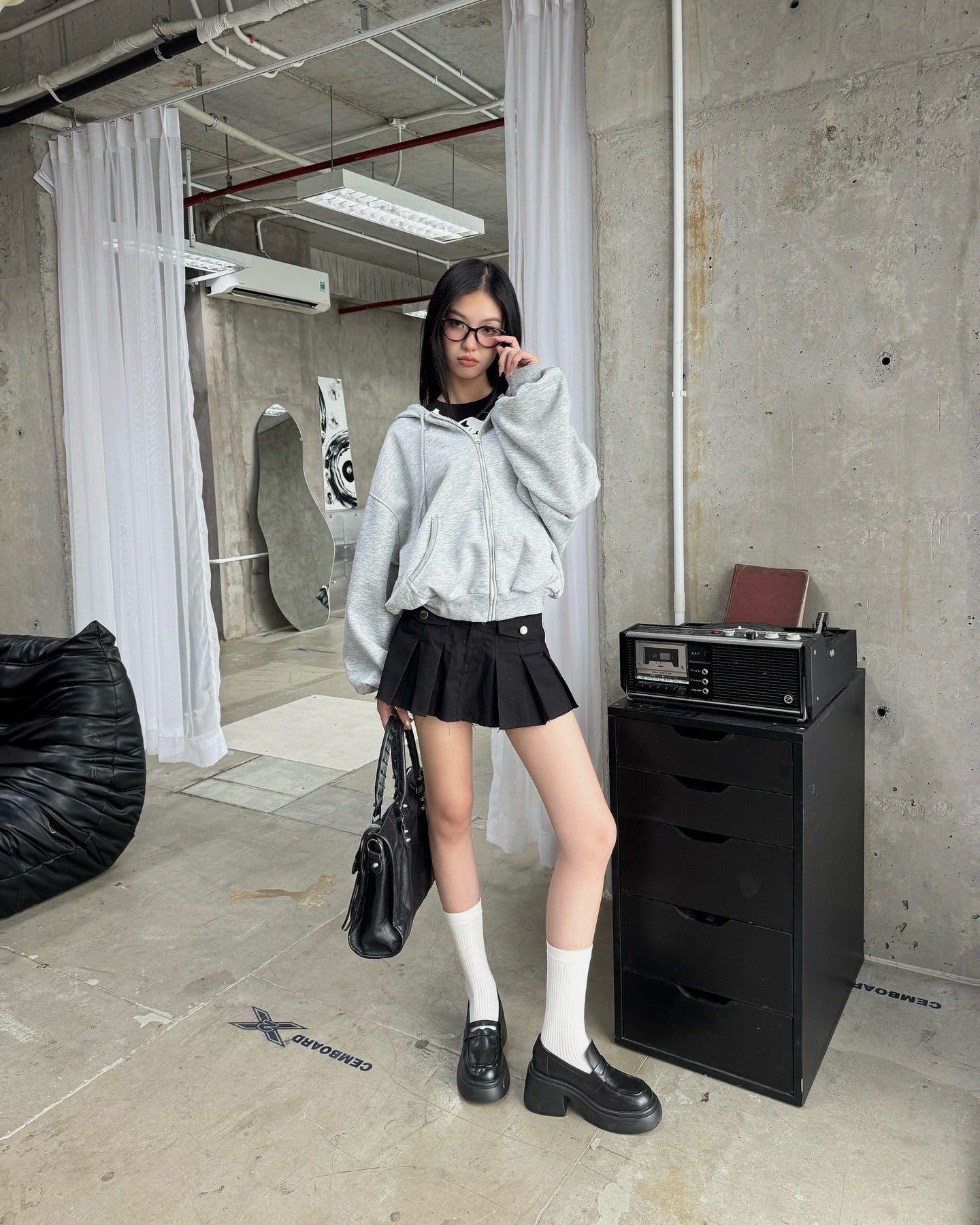 HELENA Pleated skirt