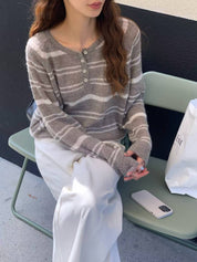 【秋冬必備｜透膚感Max！】See Through Striped Cardigan