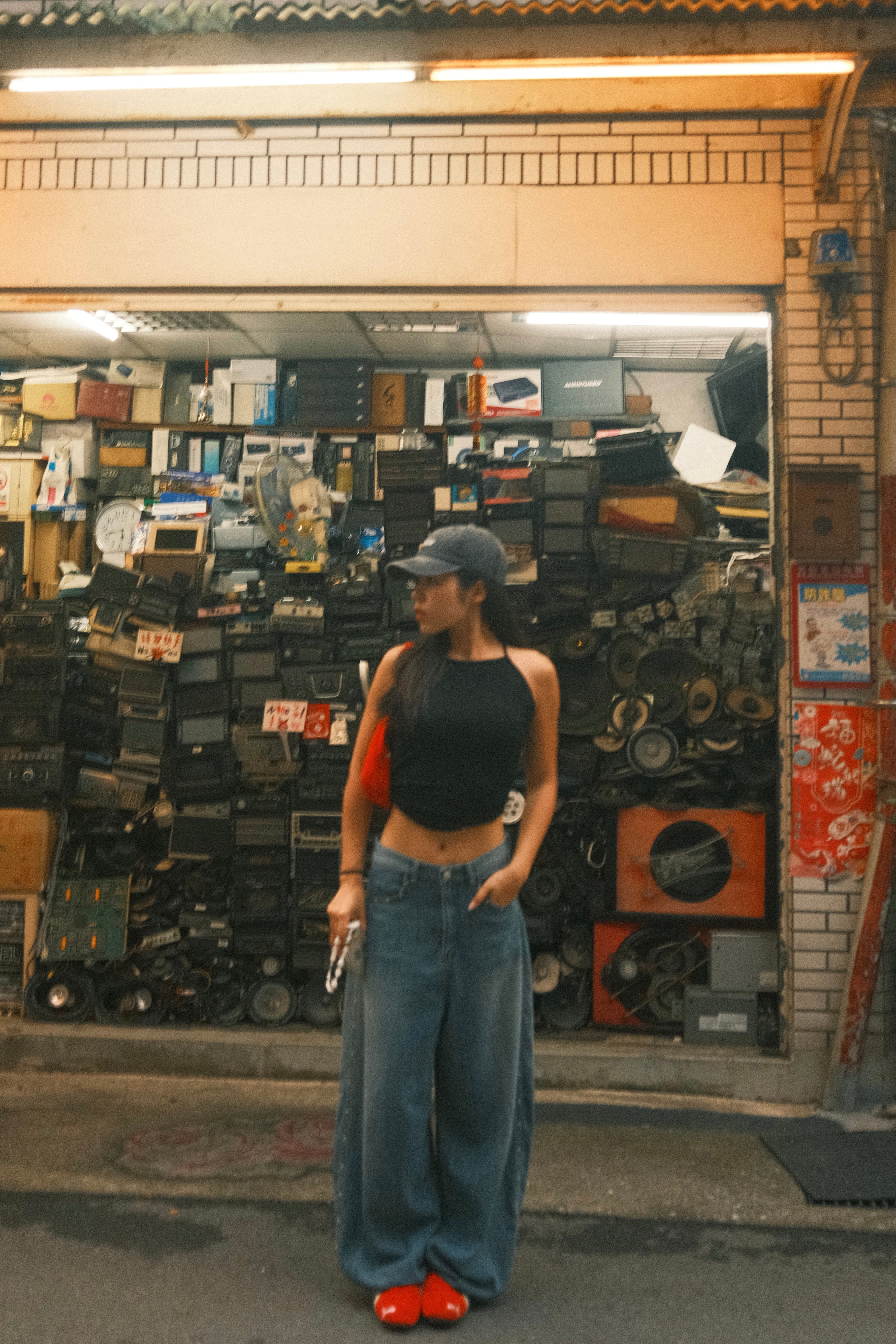 【人氣鉚釘彎刀牛仔褲】Viral Rivet Barrel Jeans