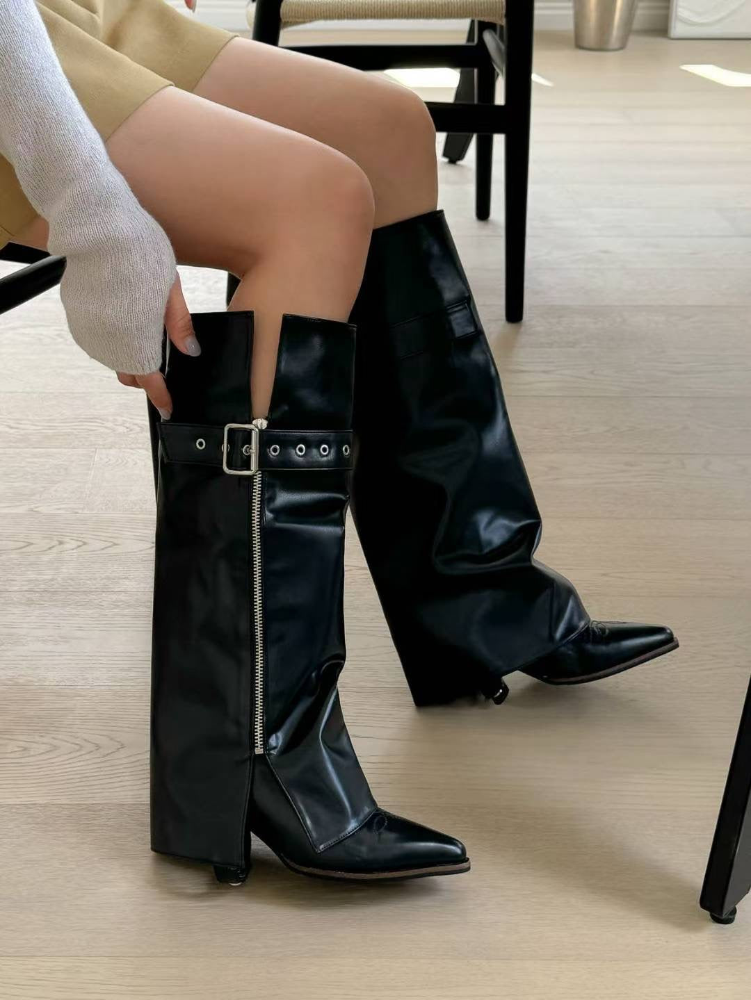 【鞋套可拆除！】 2 Way 4cm Belt Boots