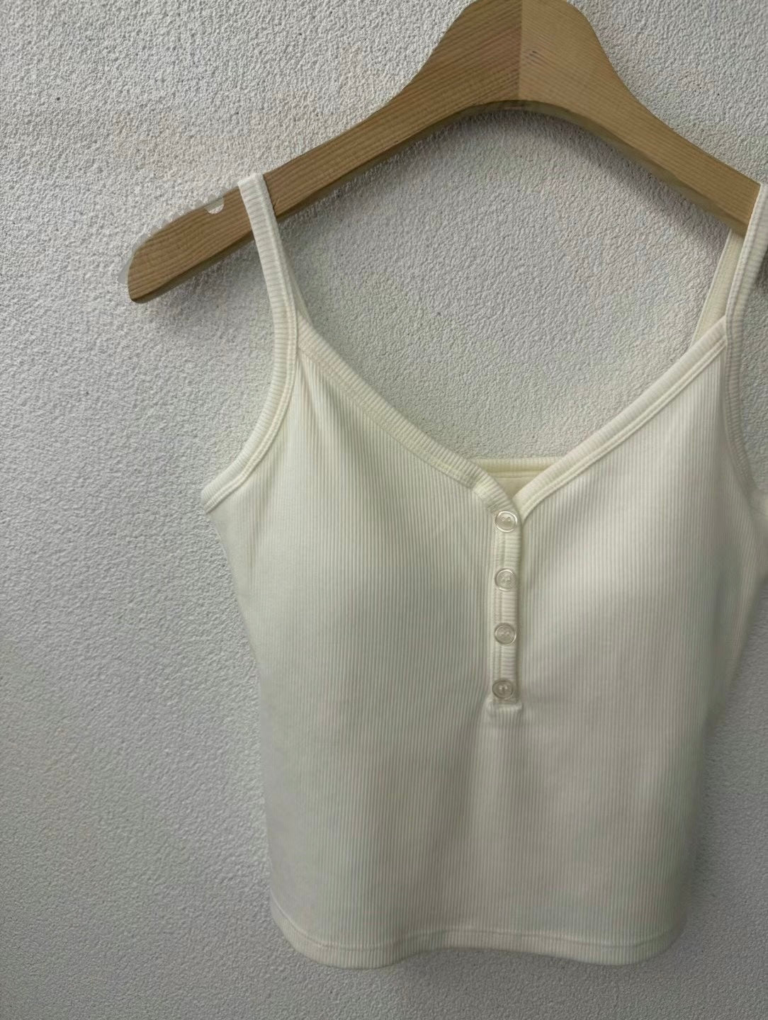 【✔️PAD｜鈕扣設計】V Neck Button Front Cami Padded Bra top