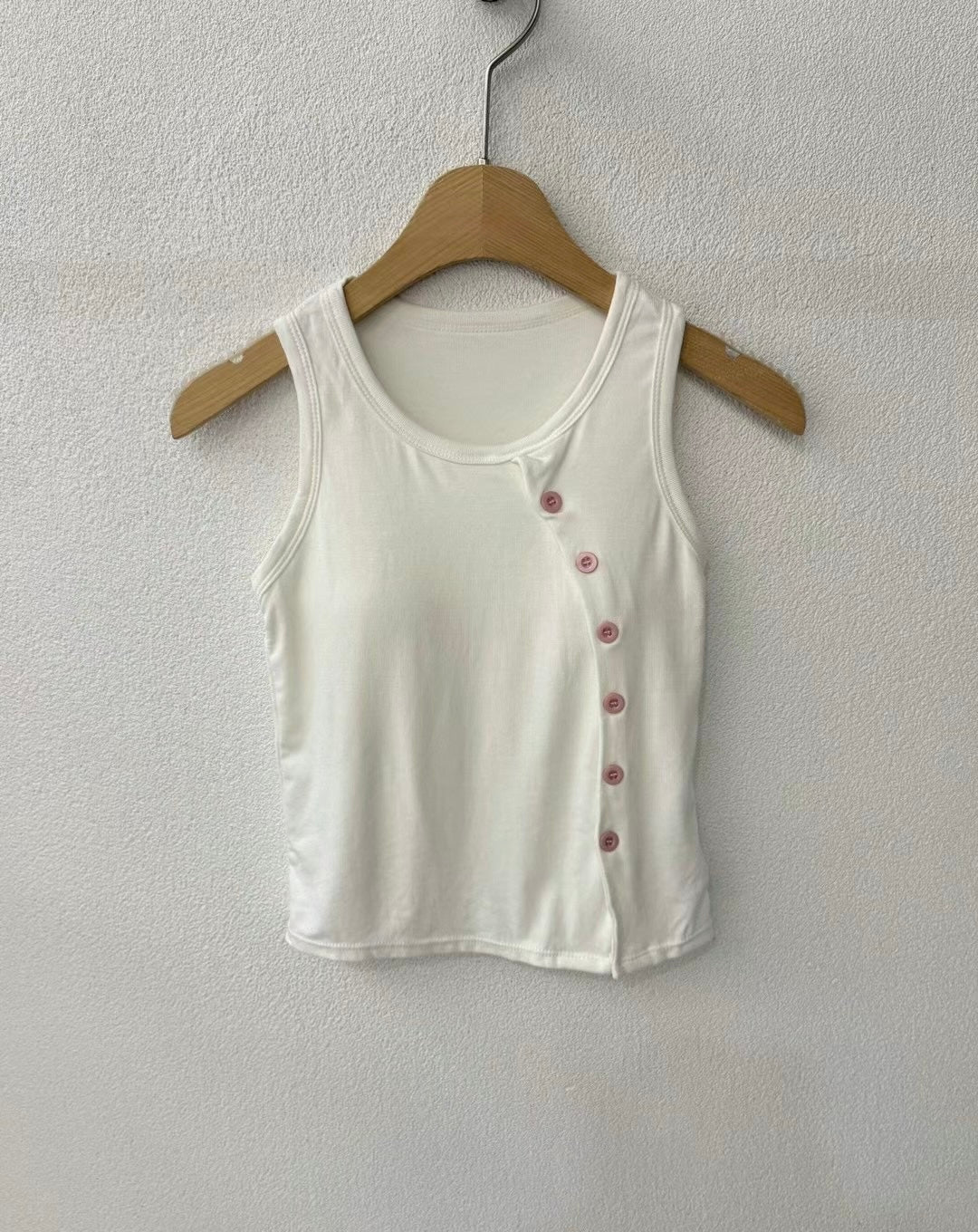 【✔️PAD｜鈕扣設計】Solid Button Padded Tank Top
