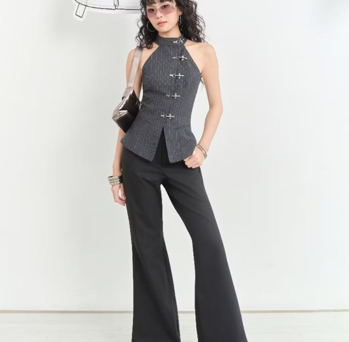 Neo-chinese Buckled Halter Top
