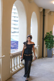 【Ballet Core必備! Lace質感Max】Basic Solid Button Front  Lace Off Shoulder Top