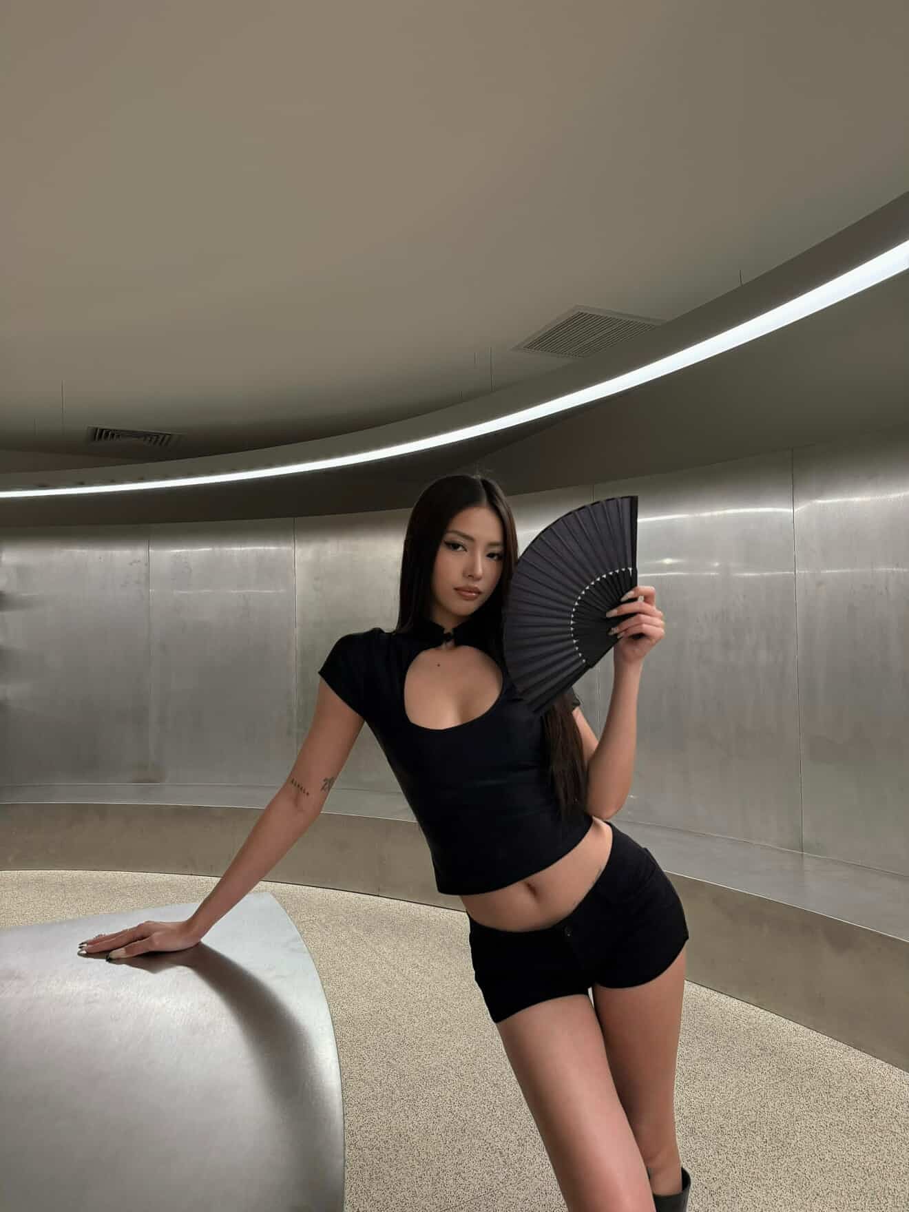 Cutout Top