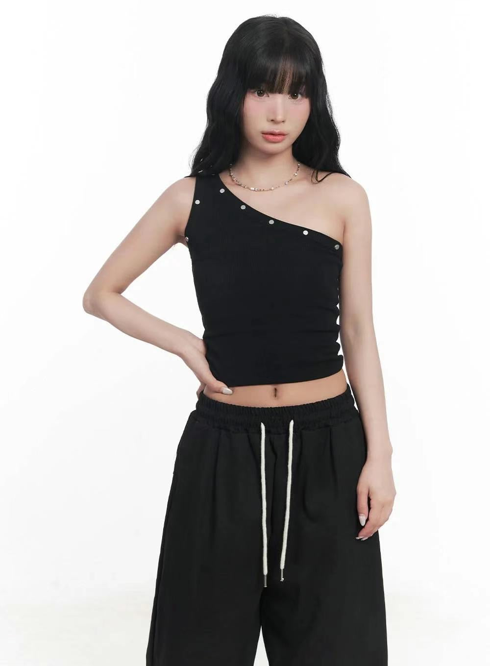 【單肩Crop Top!!】Single Shoulder Rivet Crop Top