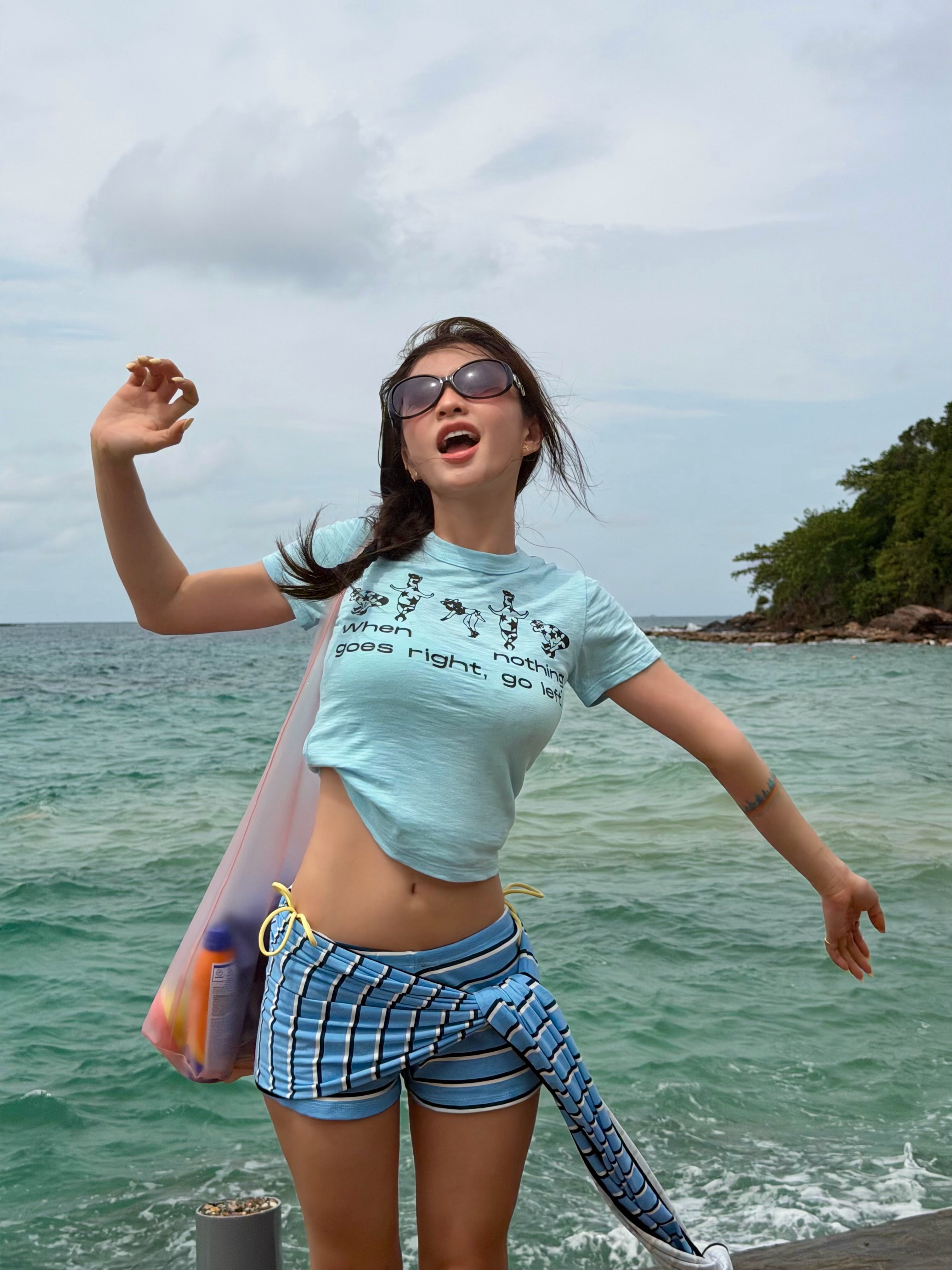 Left right Babytee