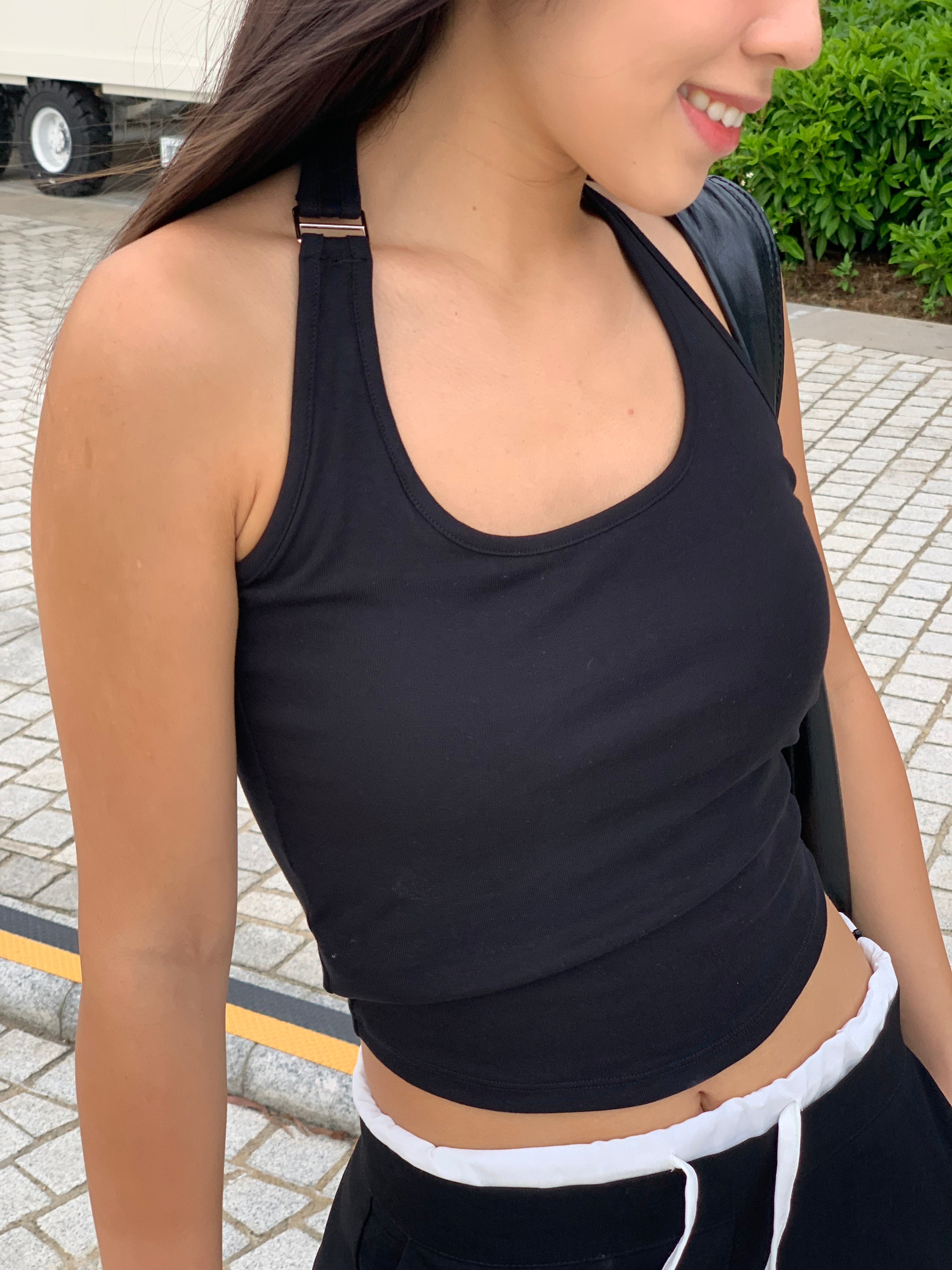 【✔️PAD｜鎖骨銀扣設計】Silver Buckle Padded Halter Top