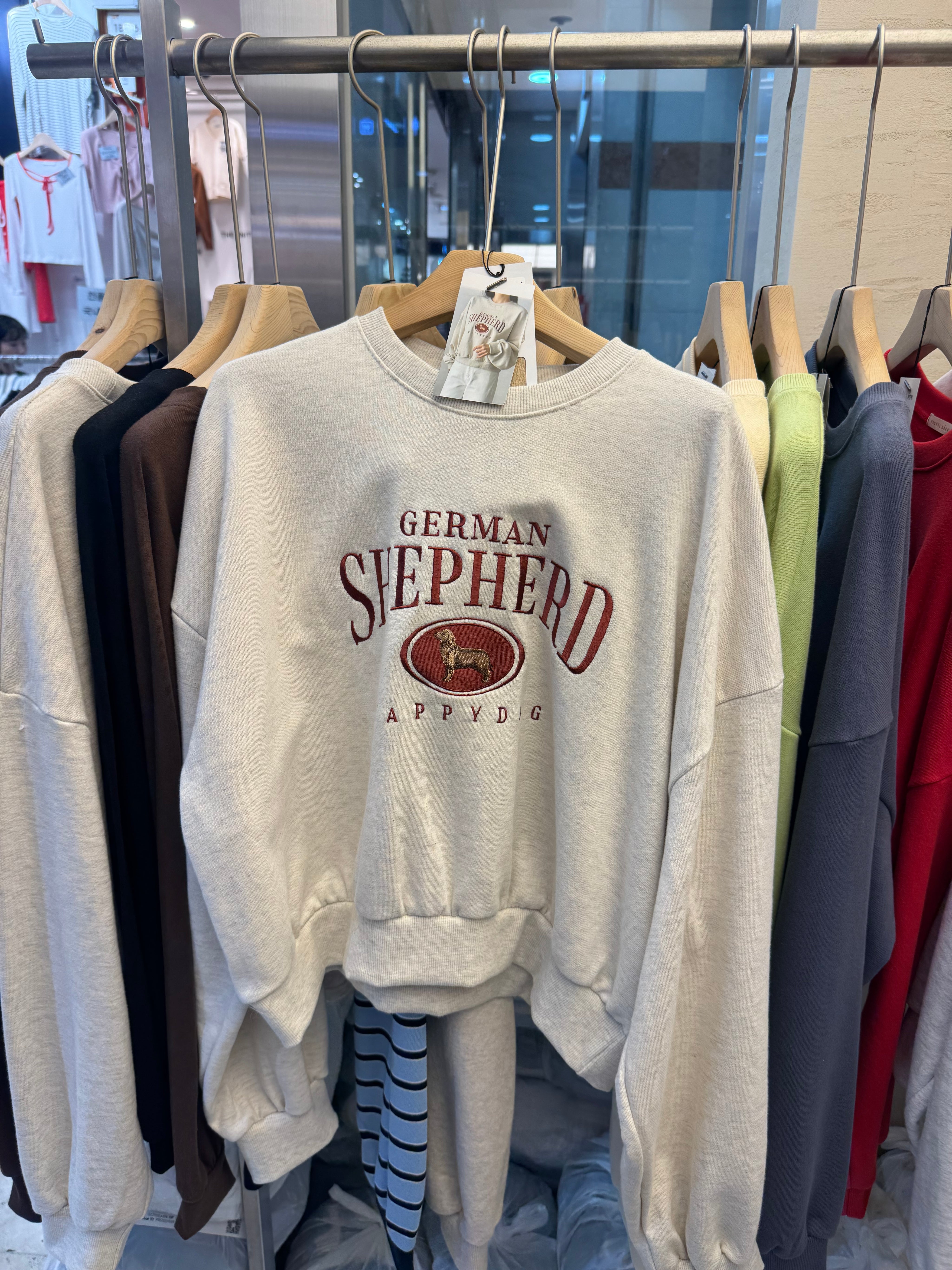 【🇰🇷韓國連線】超可愛臘腸狗刺繡Crop款衛衣