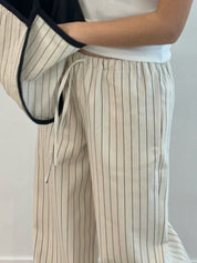【顯腳長！知性直腳細條紋長褲】Striped Cozy Pants