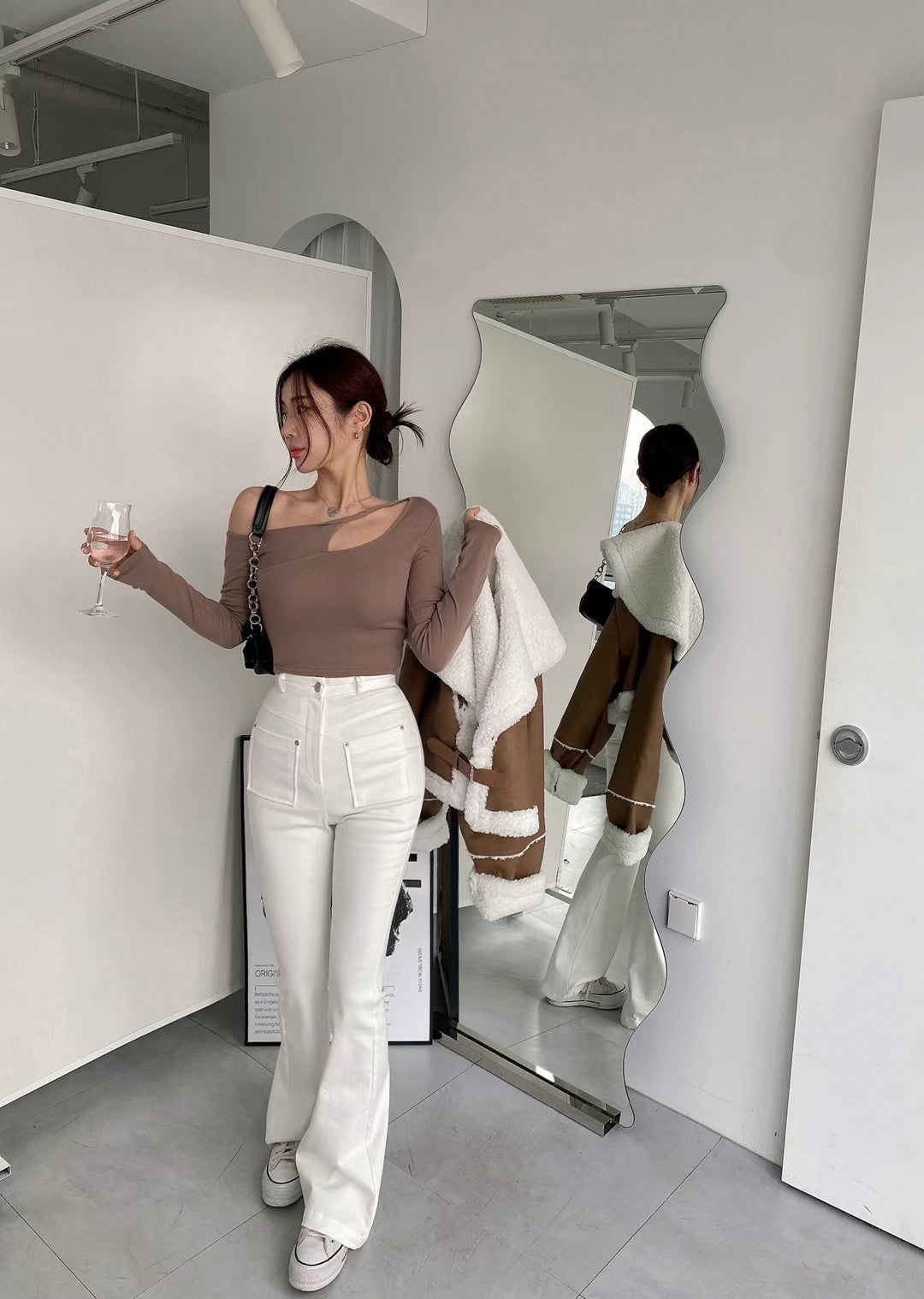 Solid Shoulder Cut Crop Top