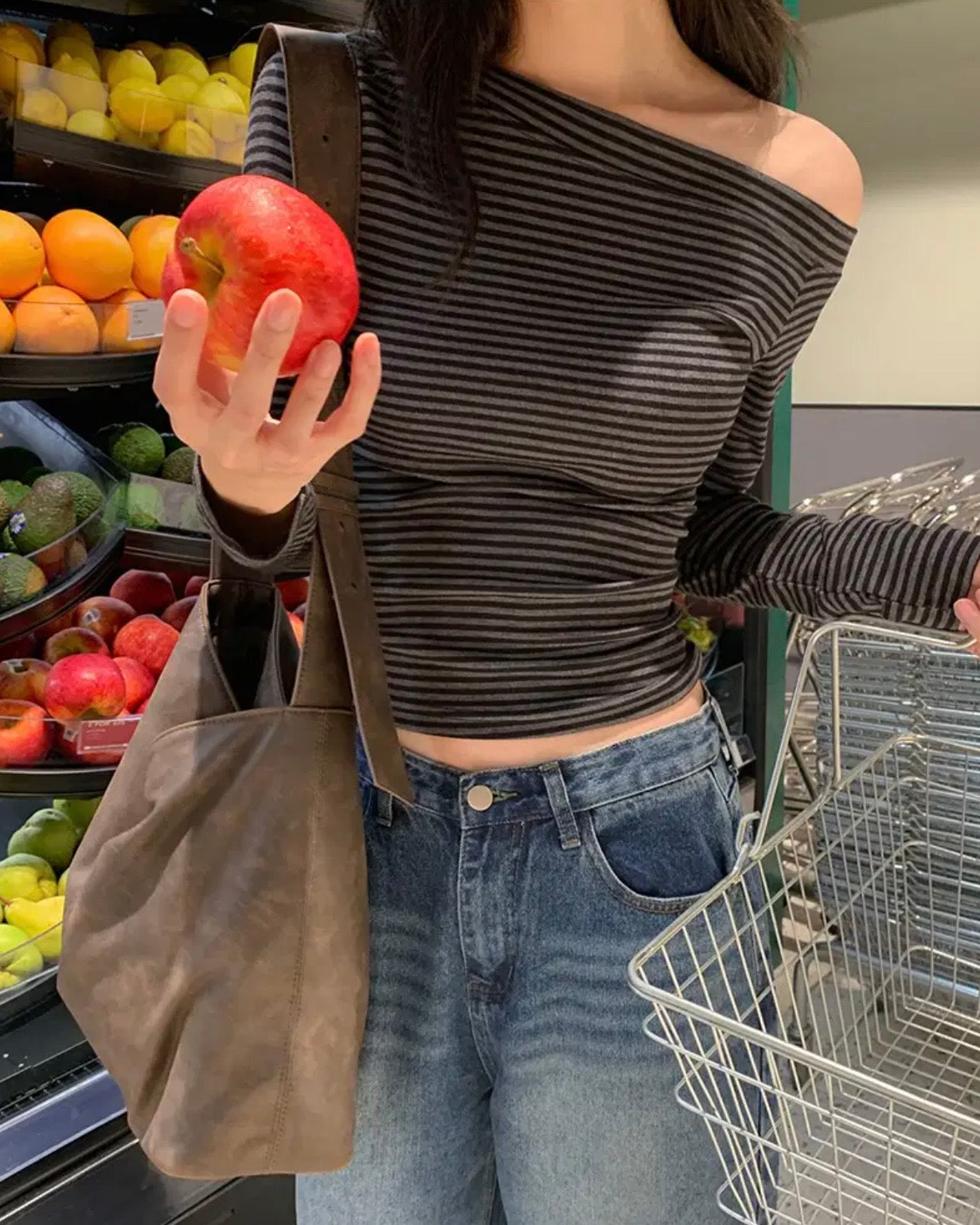 【衣櫃必備系列✨】Basic Striped Single Shoulder Top